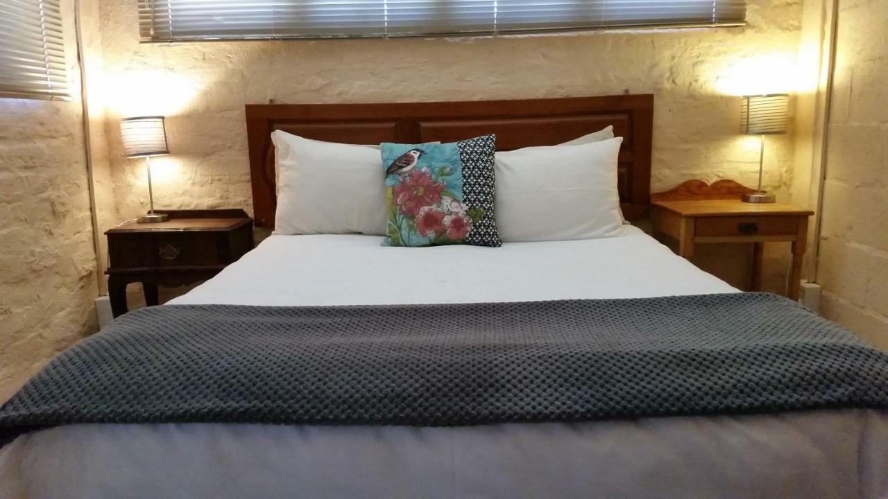 Calvinia Guesthouse מראה חיצוני תמונה