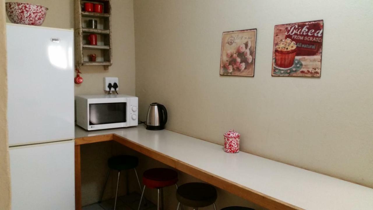 Calvinia Guesthouse מראה חיצוני תמונה