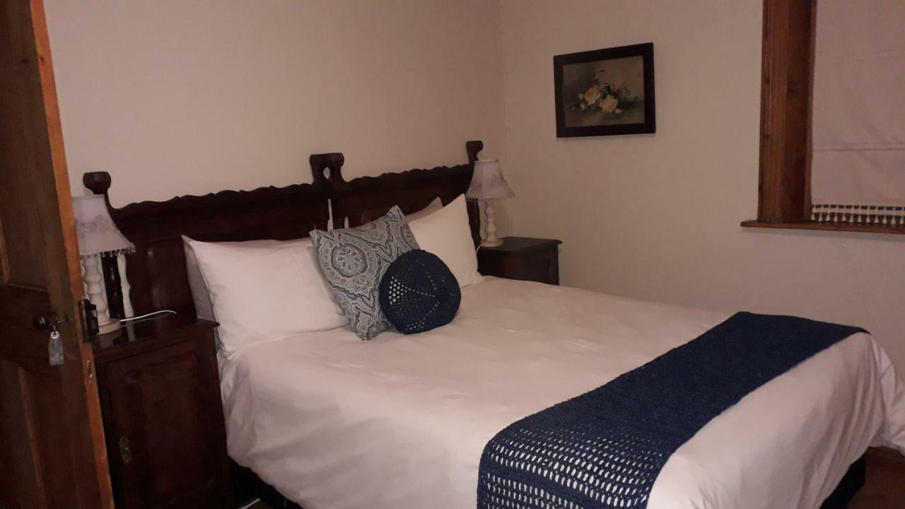 Calvinia Guesthouse מראה חיצוני תמונה